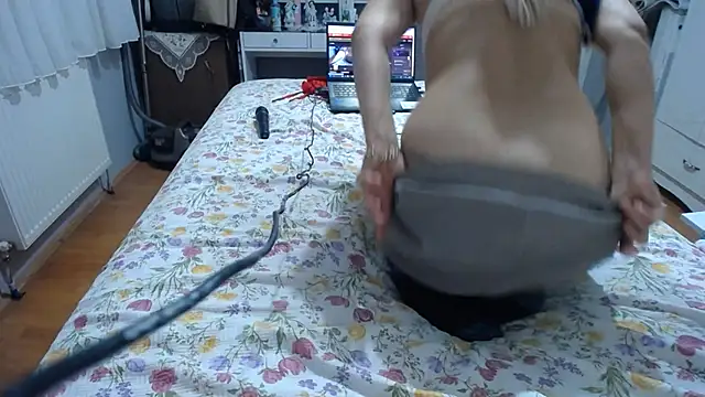 Chat XXX ao vivo de SexyyCheryy