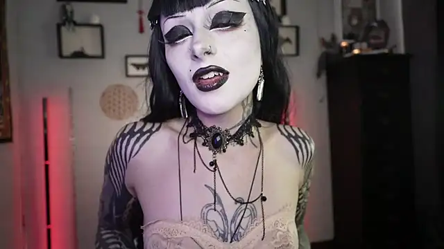 insania_9999_'s Live XXX Chat