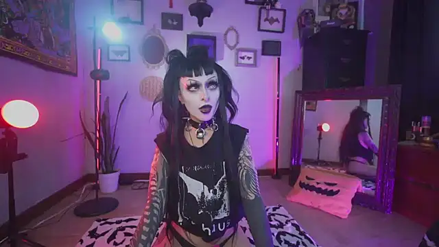insania_9999_ Adlı Modelin Canlı XXX Sohbeti