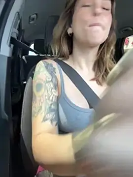 MommyGambit's Webcam Show