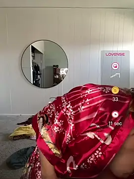 عرض كام MommyGambit