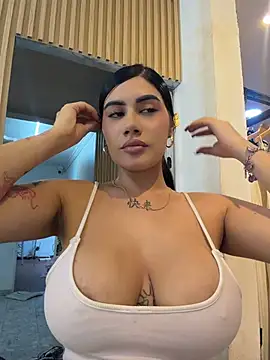clarachanelricek's Webcam Show