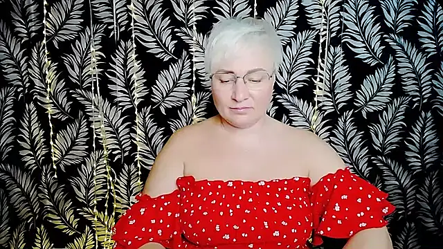 Olivia_playful Show in webcam