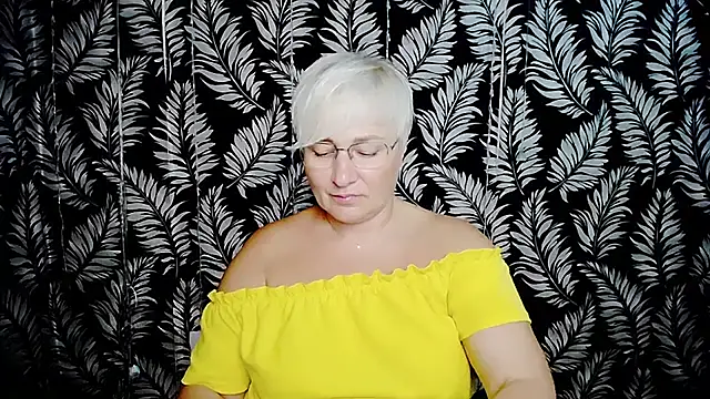 Olivia_playfuln Webbikameraesitys