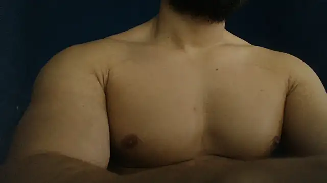 alex_blu Show in webcam