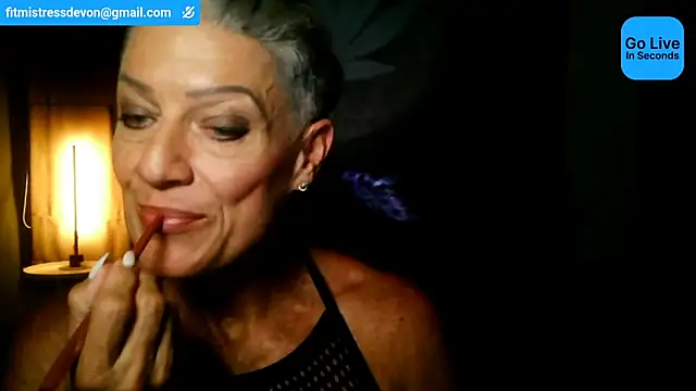 Devon2020's Webcam Show