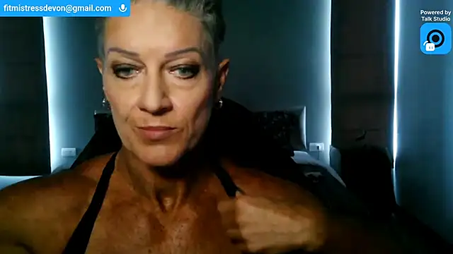 Devon2020 Live XXX Chat
