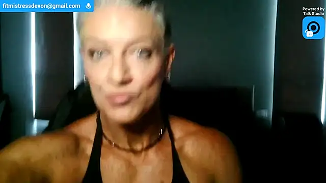 Devon2020's Webcam Show