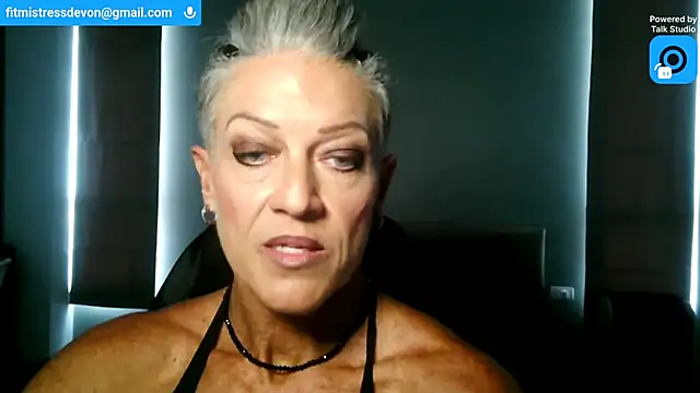 Devon2020's Webcam Show
