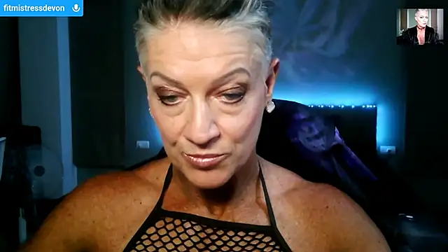 Devon2020's Webcam Show