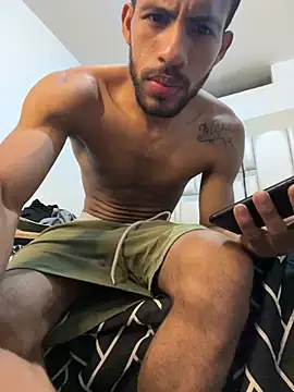 הופעת וובקאם של Criistian_prado