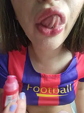 Pokazy przed kamerką – Luciana_Lucy