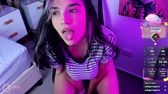 Chat XXX en directo de Roxy_clark