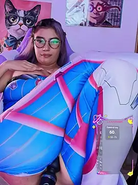 Chatroom XXX en direct de Roxy_clark