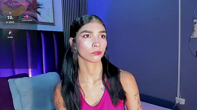 LauraAristizabal 现场性爱视讯表演
