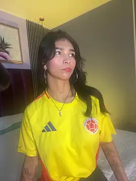 צ'אט XXX בשידור חי של LauraAristizabal