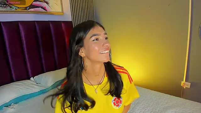 LauraAristizabal – Live XXX-chat