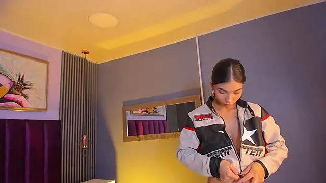 צ'אט XXX בשידור חי של LauraAristizabal