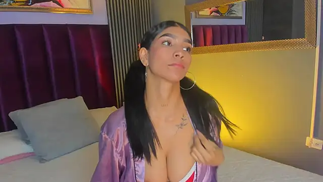 LauraAristizabaln Live XXX chat
