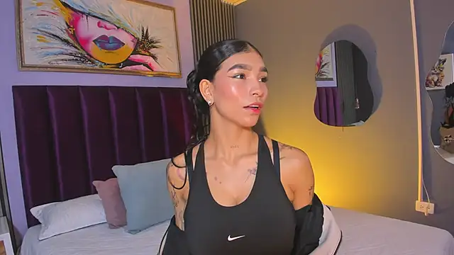 LauraAristizabal Chat XXX in diretta