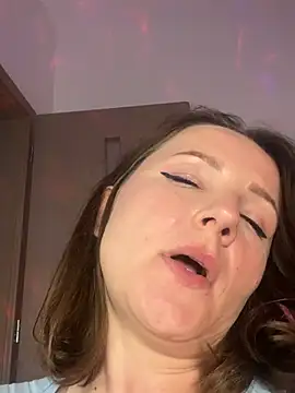 Show modela MaryJey na web-kameri