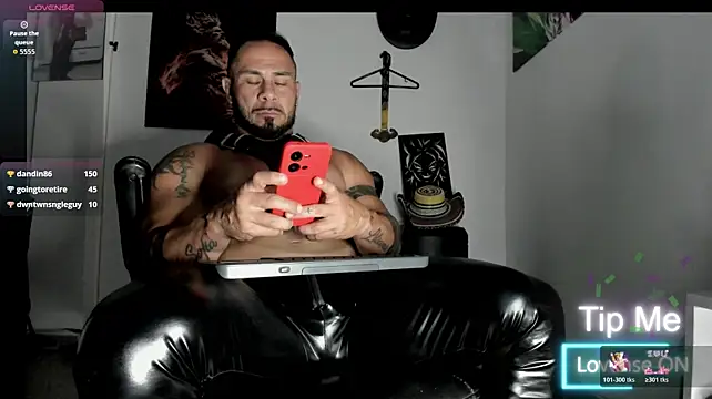 LOGAN_WHITTERS01 Pertunjukan Webcam