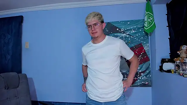 XXX chat uživo modela patrik_027