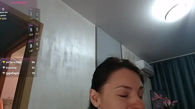 צ'אט XXX בשידור חי של Stacy_Davice