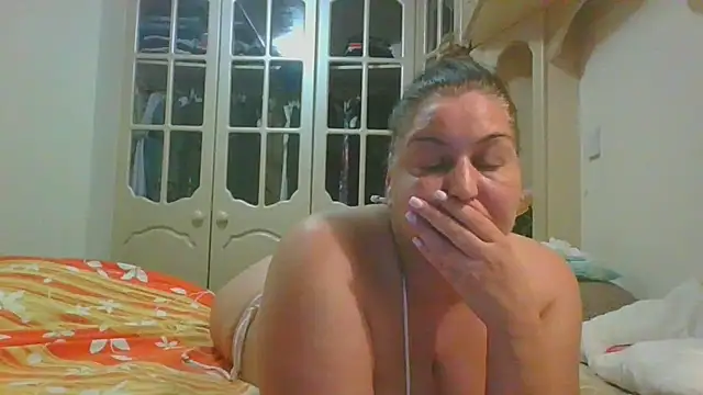Sandra0011 Chat XXX in diretta