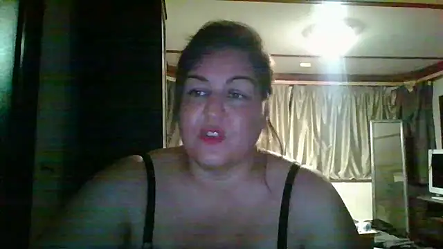 Sandra0011 Adlı Modelin Canlı XXX Sohbeti