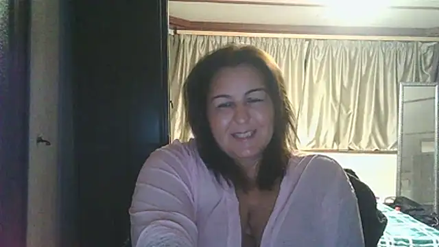 Sandra0011 Adlı Modelin Canlı XXX Sohbeti