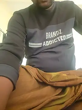Show webcam de BnglrMalluAachu