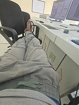 BnglrMalluAachu Show Webcam