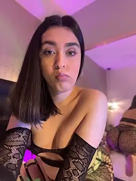 MiahWindsor: вебкам-шоу