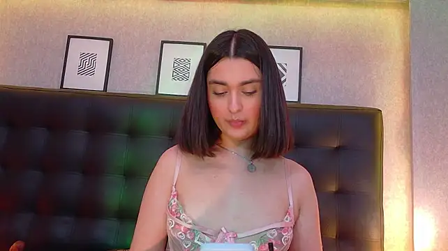 MiahWindsor – webcam-show
