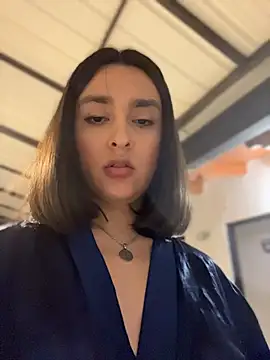 MiahWindsor Show in webcam