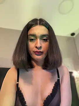 MiahWindsor Show in webcam
