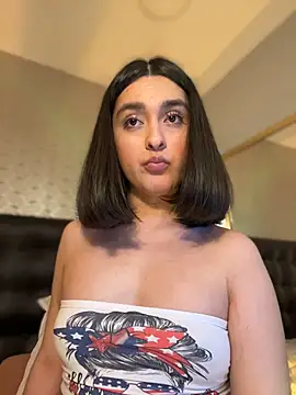 Show modela MiahWindsor na web-kameri