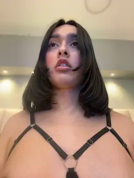MiahWindsor: διαδικτυακό σόου στην κάμερα