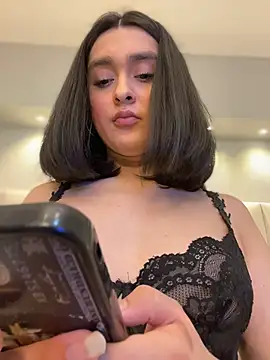 MiahWindsor Show in webcam