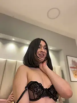 MiahWindsor Show in webcam