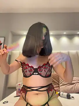 MiahWindsor Adlı Modelin Web Kamerası Şovu