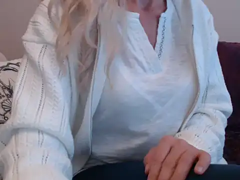 35Gece35's Live XXX Chat