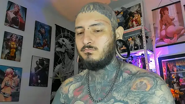 הופעת וובקאם של DEATHINK666XX