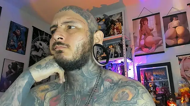 הופעת וובקאם של DEATHINK666XX