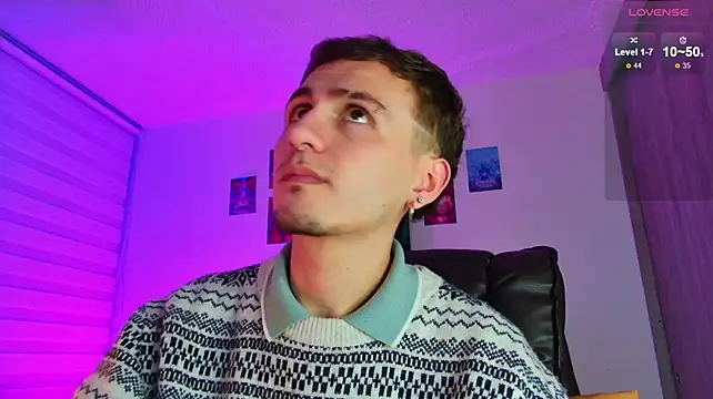 Show modela dimitri-bilak na web-kameri
