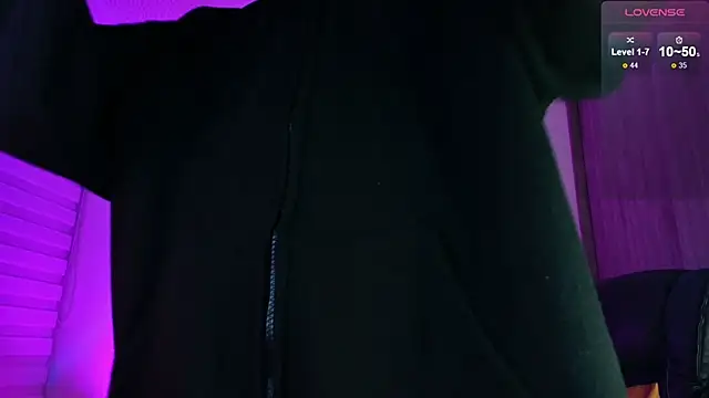 Show modela dimitri-bilak na web-kameri