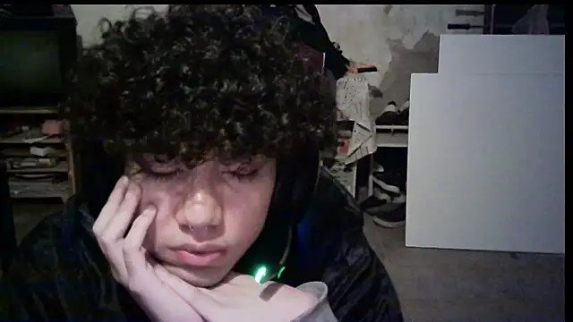 Emv2's Live XXX Chat