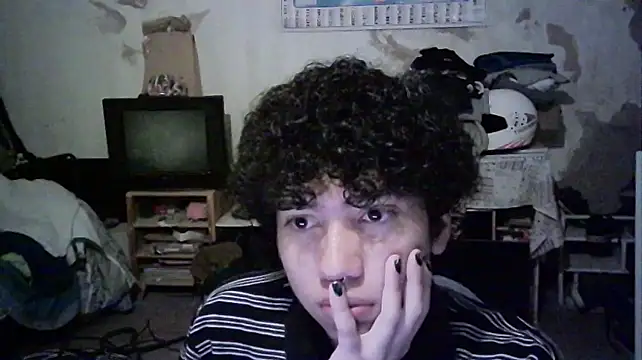 Emv2 Webcam Show