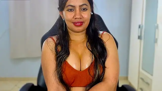 FannyXhot Chat XXX in diretta